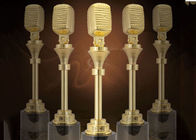 De Trofee van de de Muziektoekenning van het microfoonontwerp voor de Muzikale Beschikbare Dienst van de de Concurrentiedouane