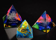3D Gegraveerde Toekenning van het de Kop Kleurrijke Glas van de Kristaltrofee als de Concurrentieherinneringen